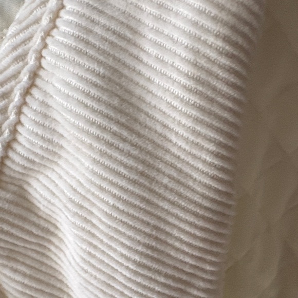 Kate Hill Cream Quilted Vest - Picture 6 of 7